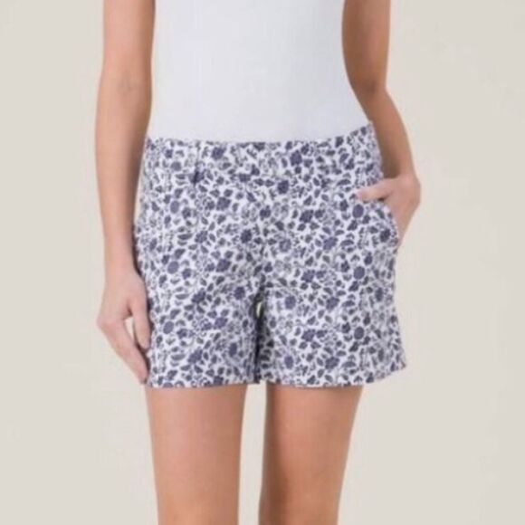 ANTHROPOLOGIE | LEVEL 99 White & Blue Floral Linen Shorts Women’s Size 2 - Picture 1 of 10